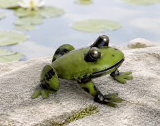MILLIE GARDEN FROG *NEW* AVAIL DEC 2026